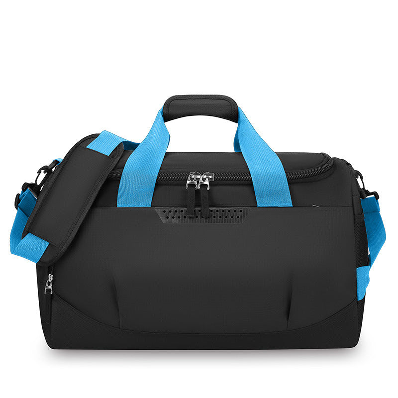 Sporty travel bag with ergonomic carrying system and innovative compartments Stornfield