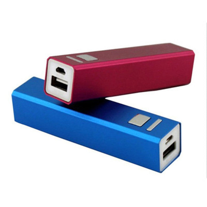 Slim portable USB external battery pack with LED indicator and aluminum casing Stornfield