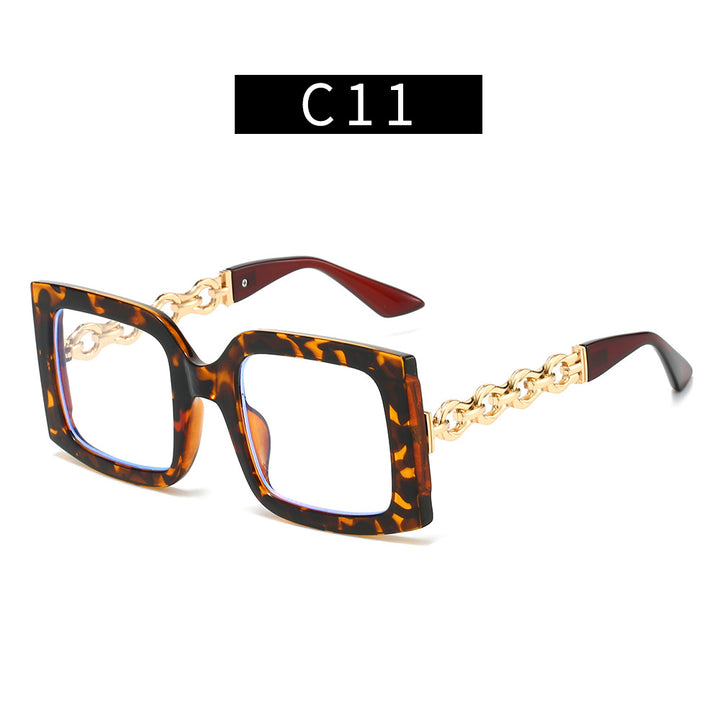 Ladies elegant sunglasses with luxurious chain details Stornfield