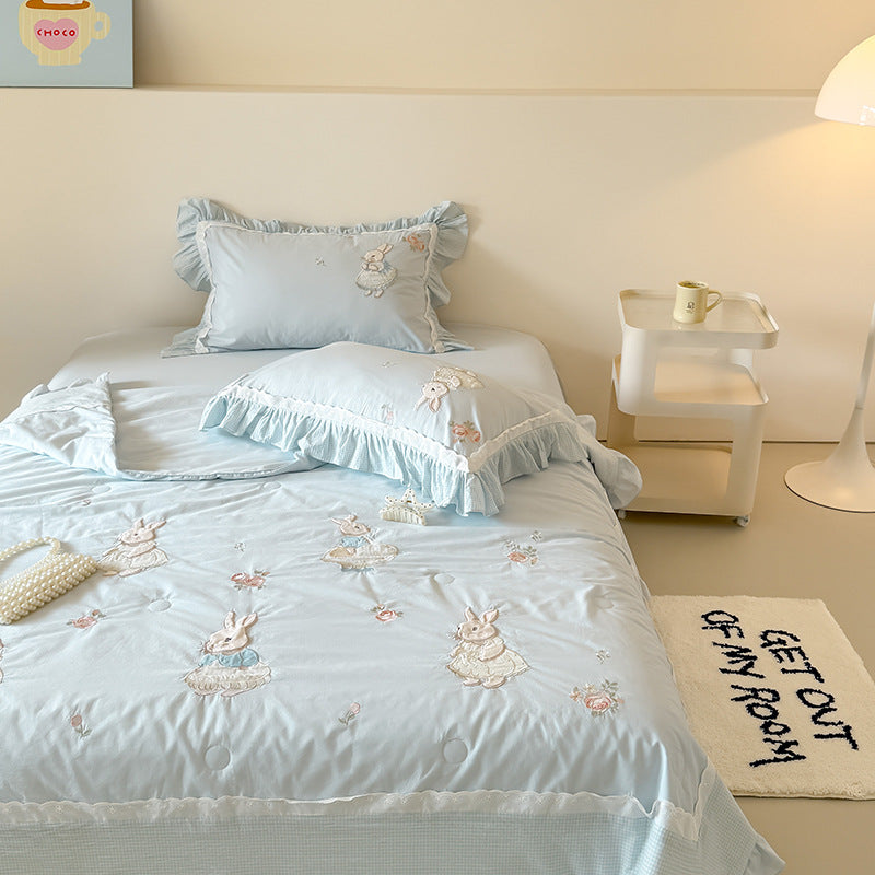 Romantic cotton bedding set with ruffles and embroidered cat motifs
