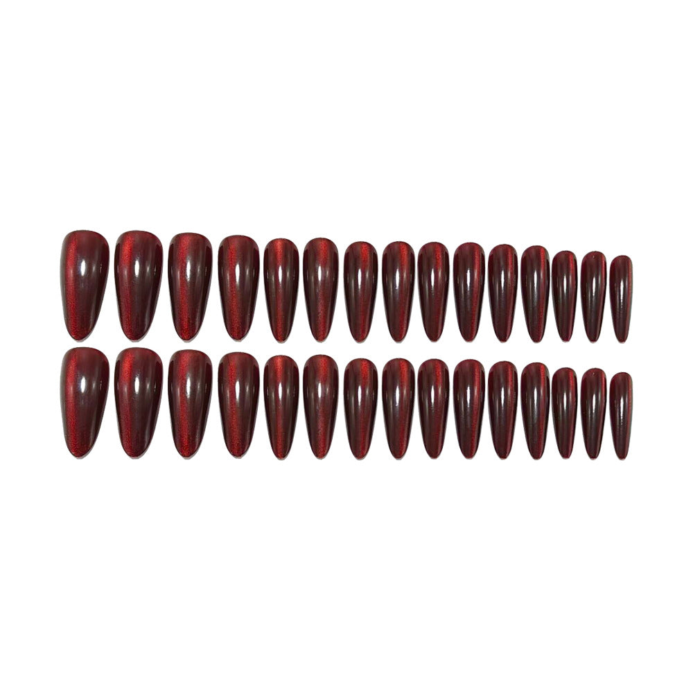 Artificial Nails in Elegant Design with Shimmering Finish Stornfield