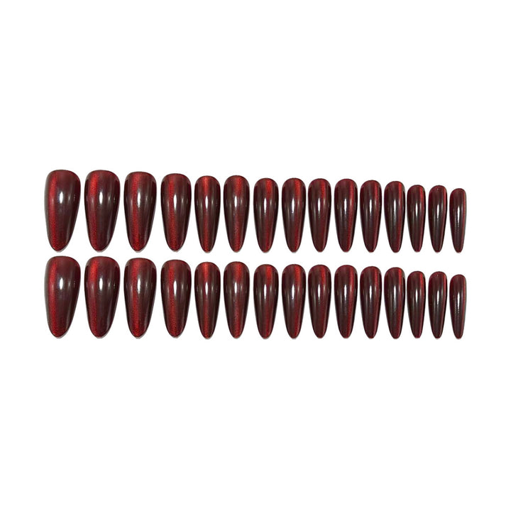 Artificial Nails in Elegant Design with Shimmering Finish Stornfield
