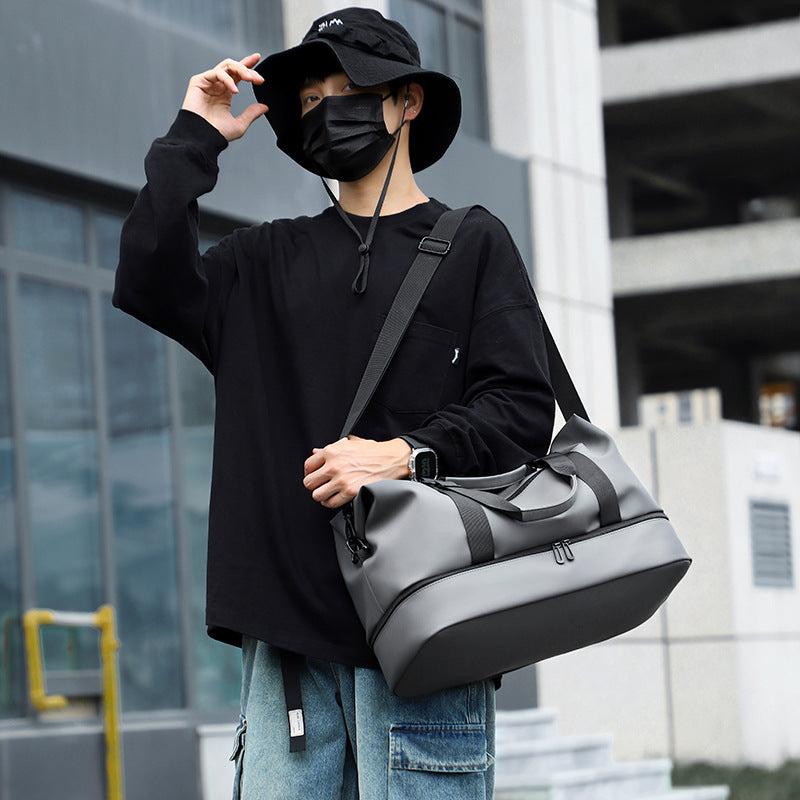 Sporty and Water-Repellent Duffel Bag with Adjustable Carrying System Stornfield