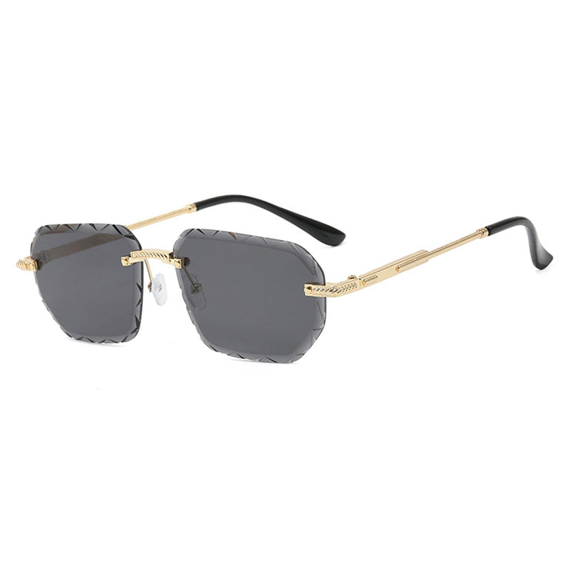 Women's geometric sunglasses with mirrored lenses and sturdy frame Stornfield