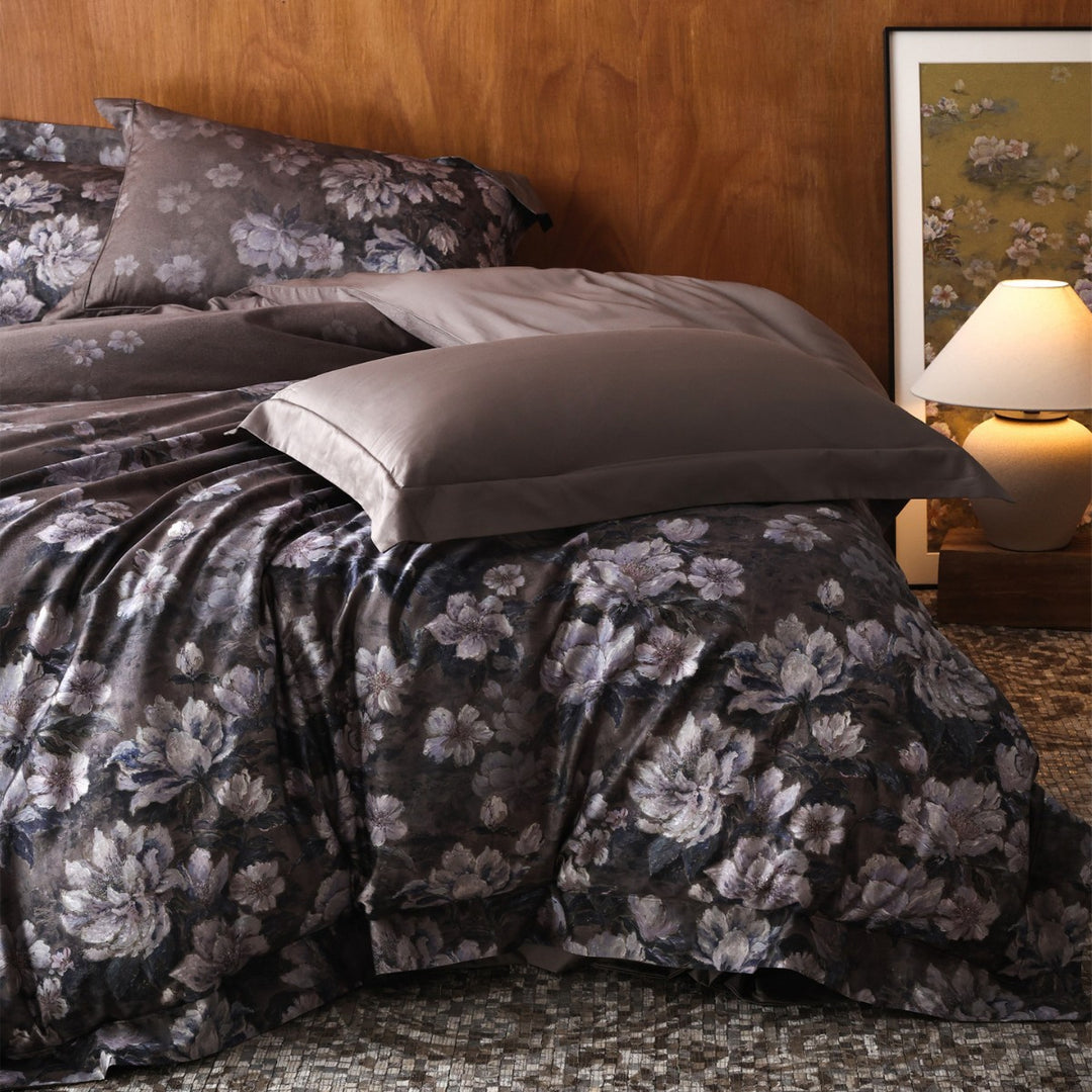 Botanical Painterly Floral Cotton-Sateen Duvet Cover Ensemble with Silky Sheen and Hidden Closure