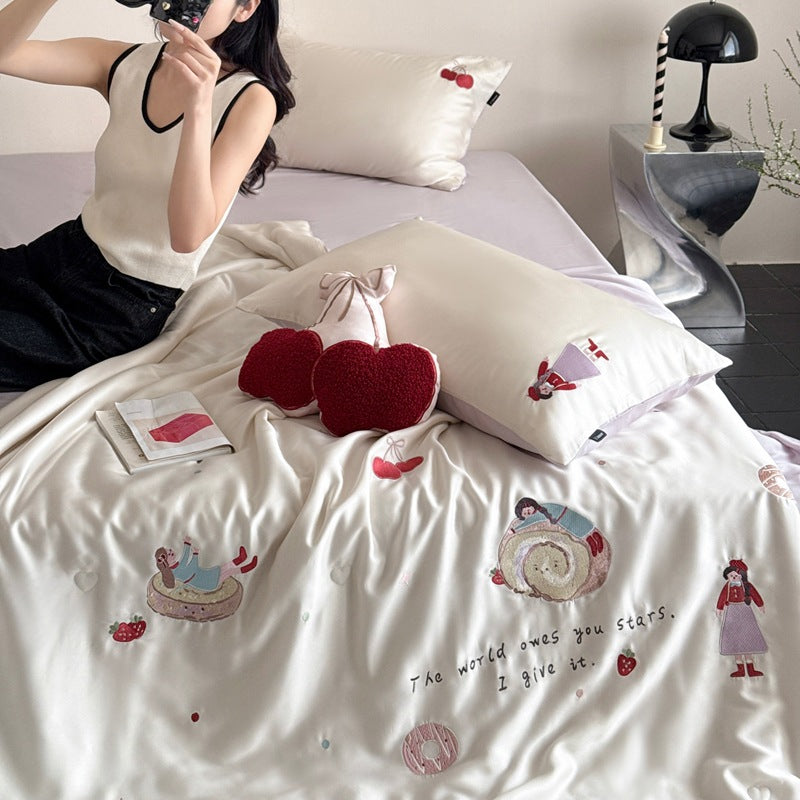 Satin bedding set with embroidered childish appliqués, silky-soft finish and concealed zipper