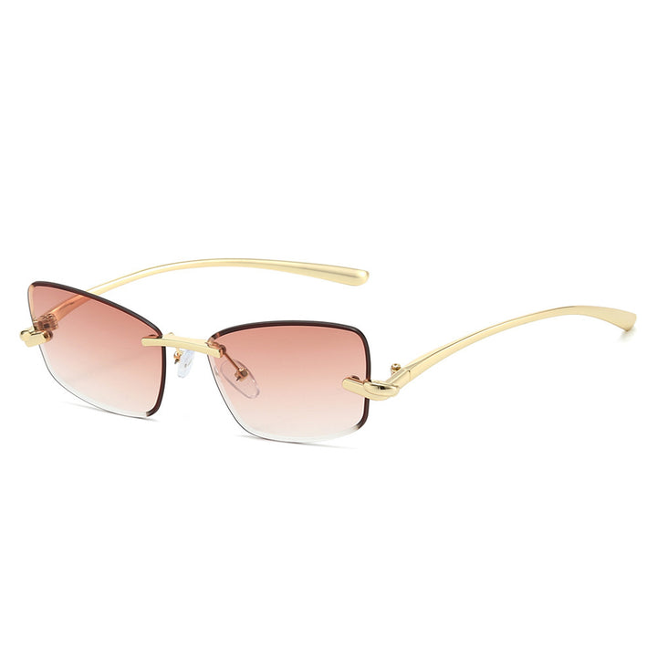 Luxurious Wide-Brim Sunglasses Stornfield