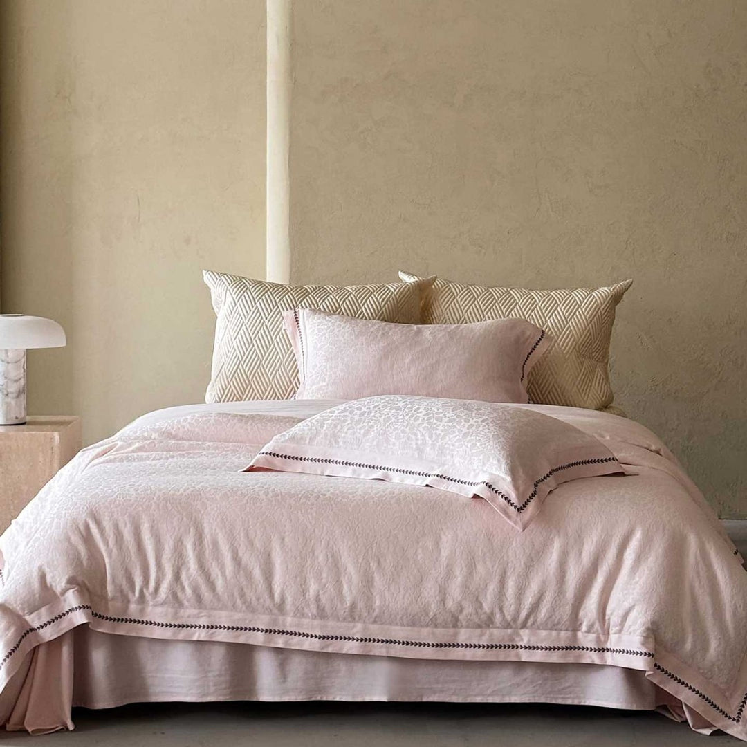 Luxurious Jacquard Bed Linen Set in Linen Look