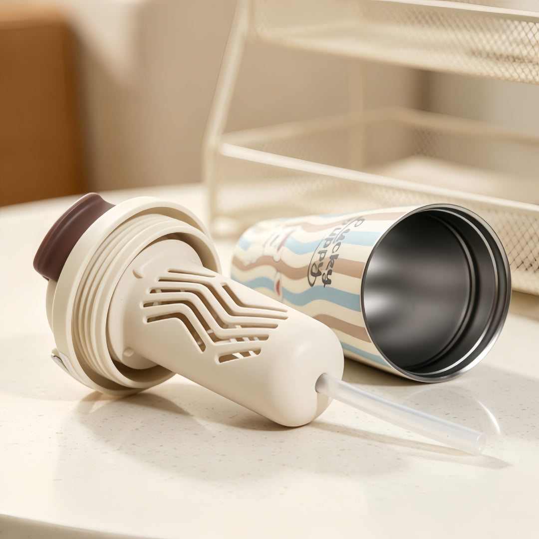 Insulated drinking bottle with integrated straw Stornfield