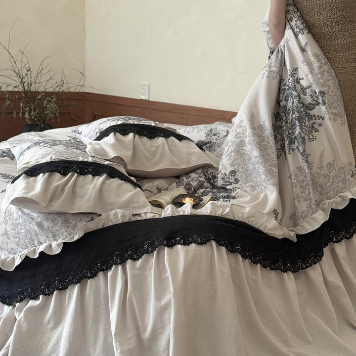 Toile-Print Ruffled Cotton-Linen Duvet Cover Set with Lace-Trim Bedskirt