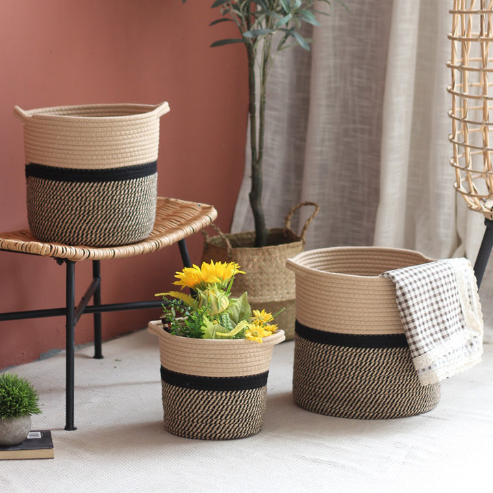 Decorative laundry basket made of woven material Stornfield