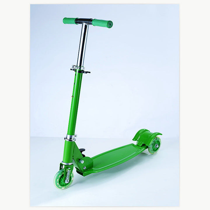 Foldable Kick Scooter with Wide Deck Stornfield