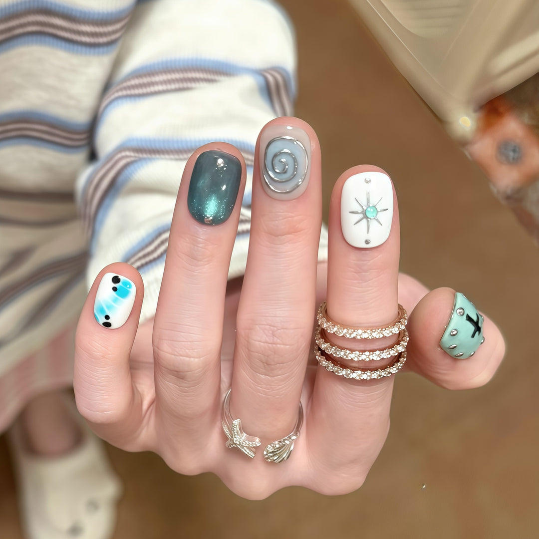 Artificial nail tips with creative geometric designs Stornfield