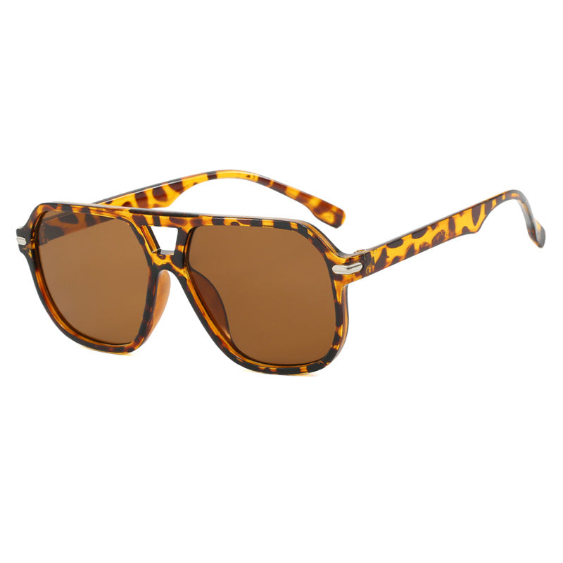 Women's fashionable sunglasses with protective UV filter and stylish lenses Stornfield