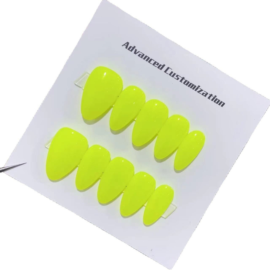 Customizable Almond-Shaped Press-On Nail Art Set