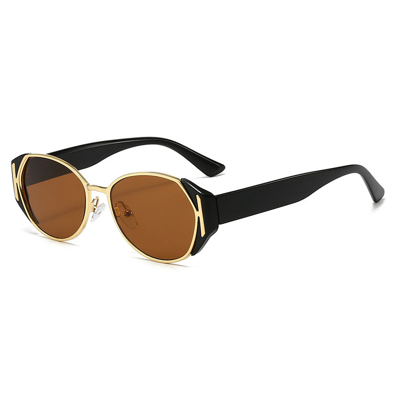 Women's fashionable sunglasses with striking frame Stornfield
