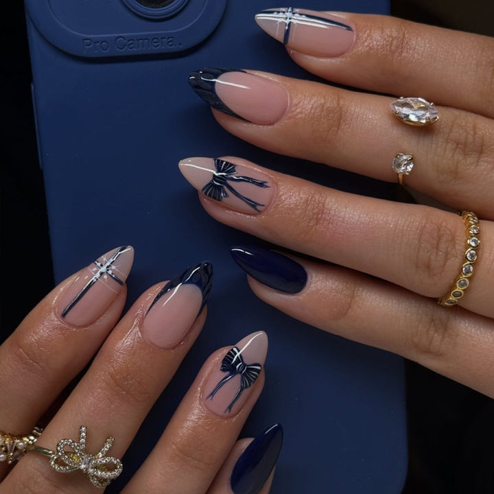 Artificial nails with elegant bow and geometric design Stornfield