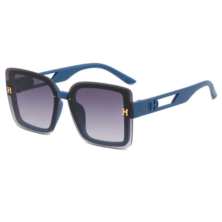 Women modern square sunglasses with elegant design Stornfield