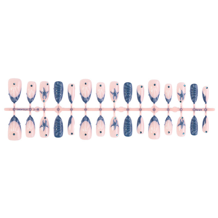 Artificial nail set with elegant 3D designs Stornfield