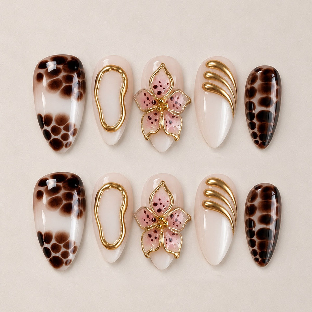 Exquisite Nail Art Set with Glamorous Accents Stornfield