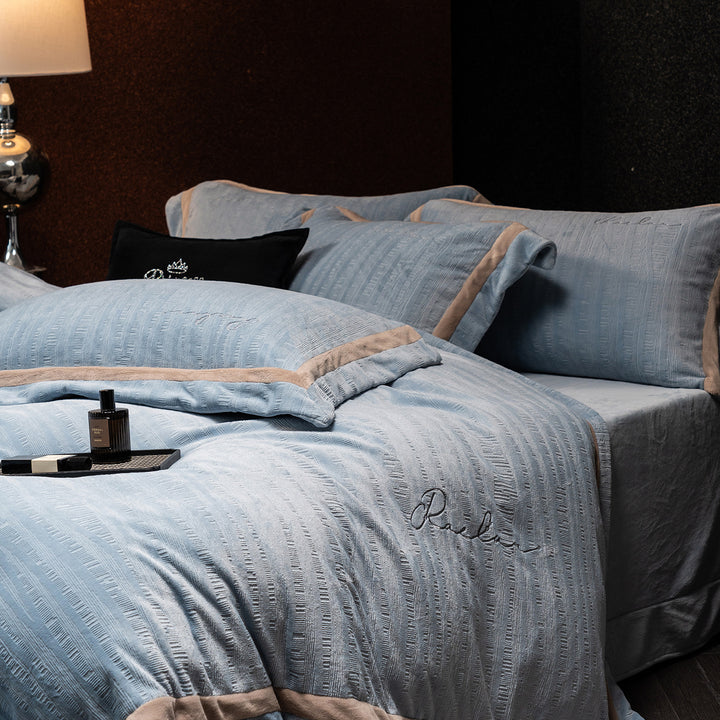 Luxurious velvet bedding set with relief structure and decorative trim