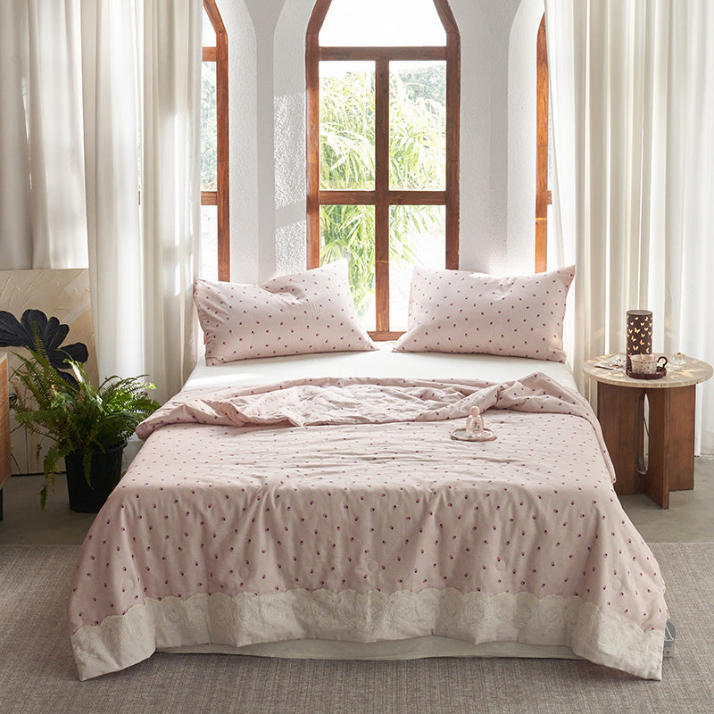 Ladies elegant bedspread with delicate floral pattern Stornfield