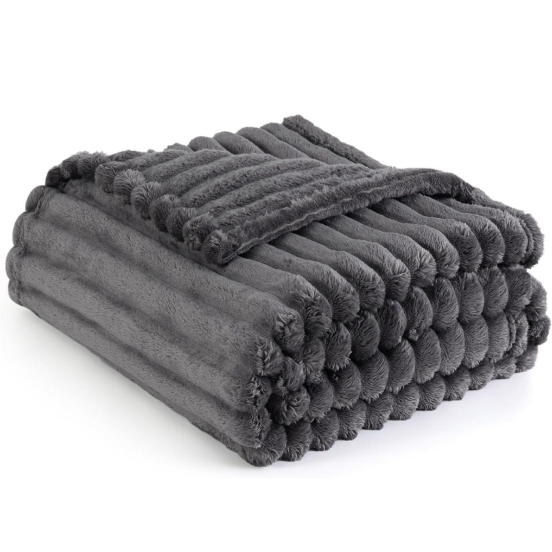 Cozy Plush Throw Blanket Stornfield