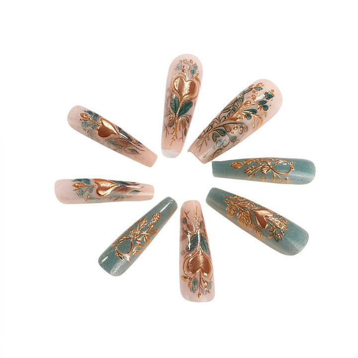 Artificial nails with floral design elements Stornfield