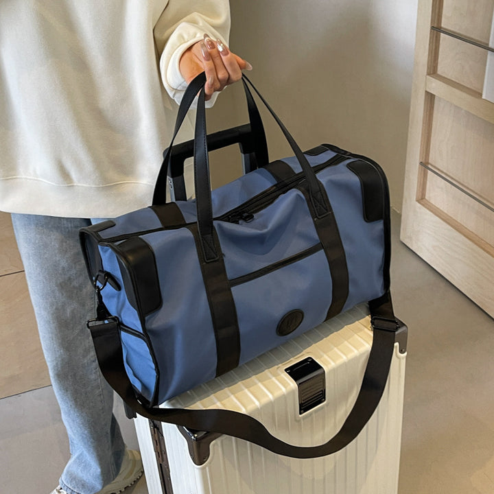 Sporty leisure duffel bag with durable material and adjustable shoulder strap Stornfield
