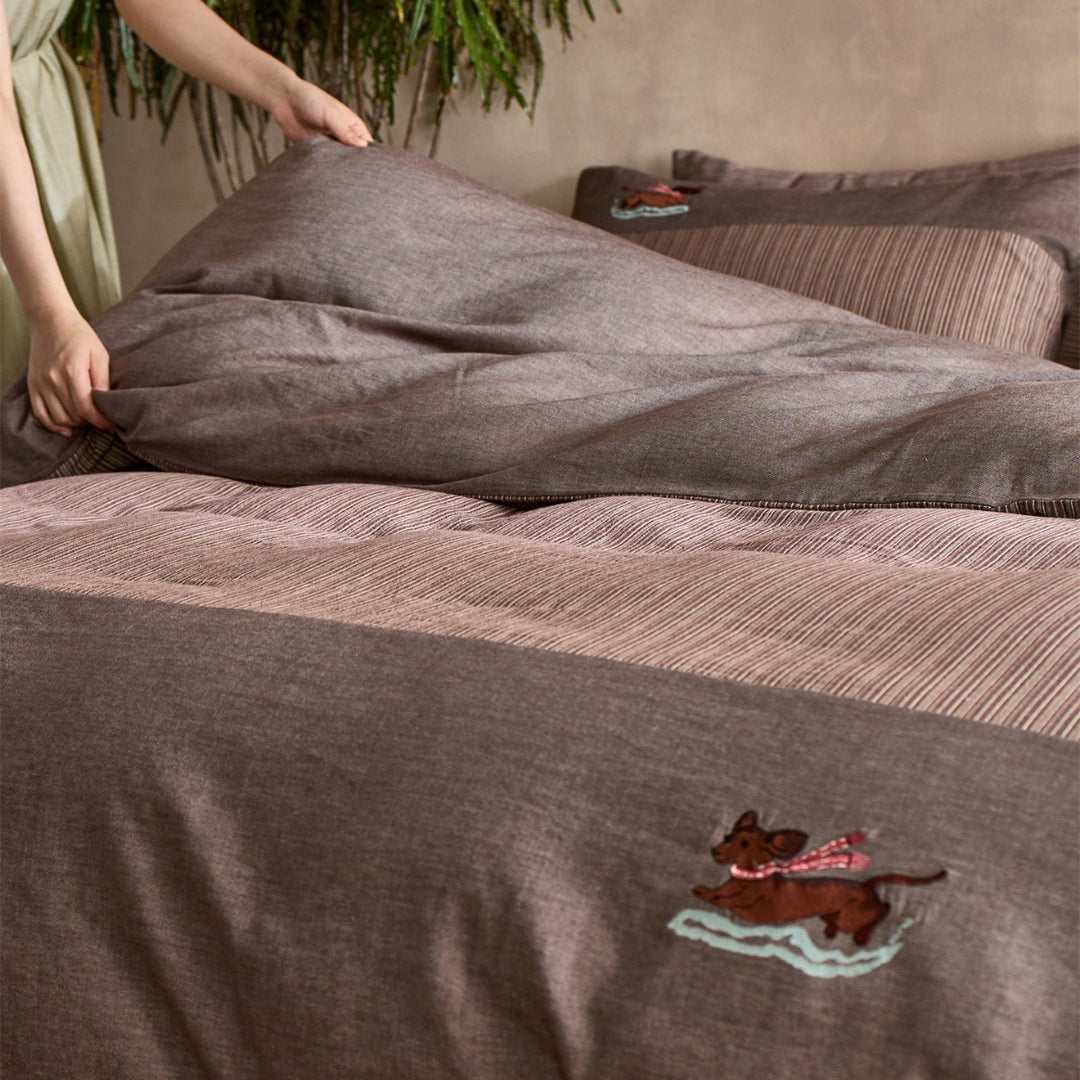 Embroidered Linen-Feel Duvet Cover Set with Striped Panel and Dog Motif