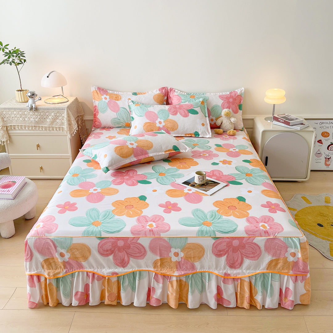 Floral Patterned Bedspread with Ruffled Edge