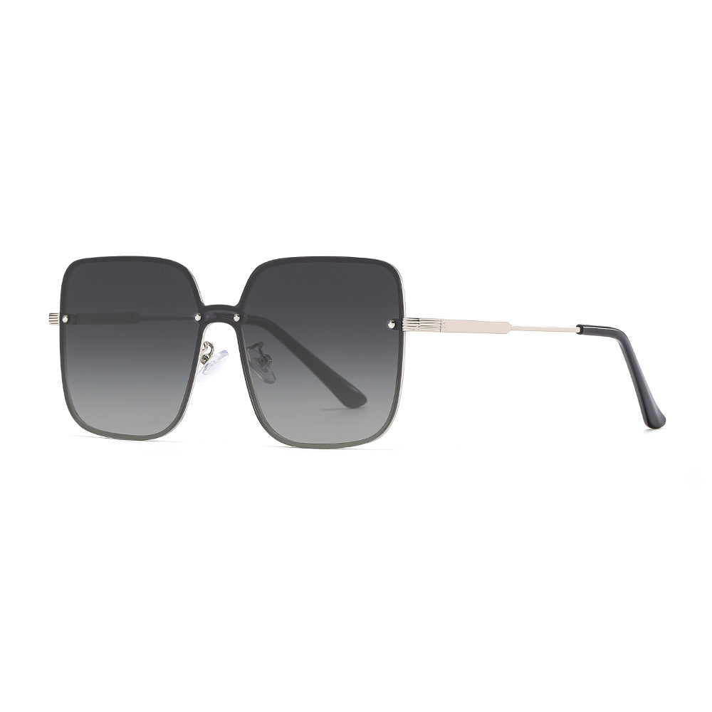 Women's sunglasses in an eccentric square design with a high-quality metal frame Stornfield
