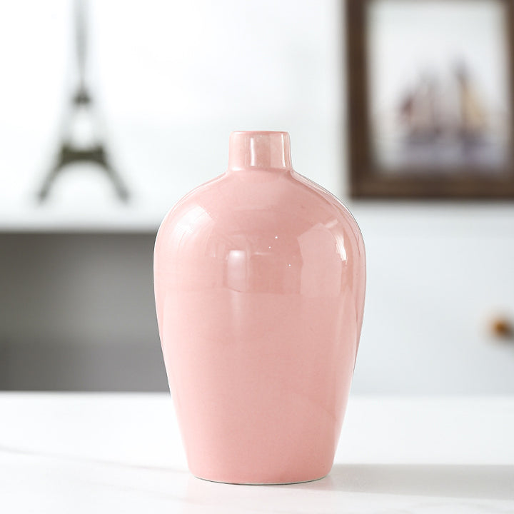 Elegant Ceramic Decorative Vase Stornfeild