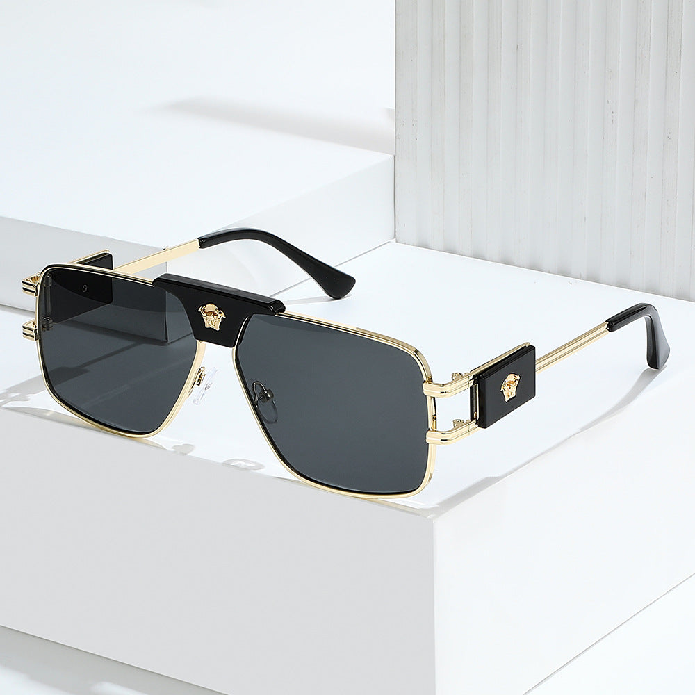 Women's stylish sunglasses with modern, square frame Stornfield
