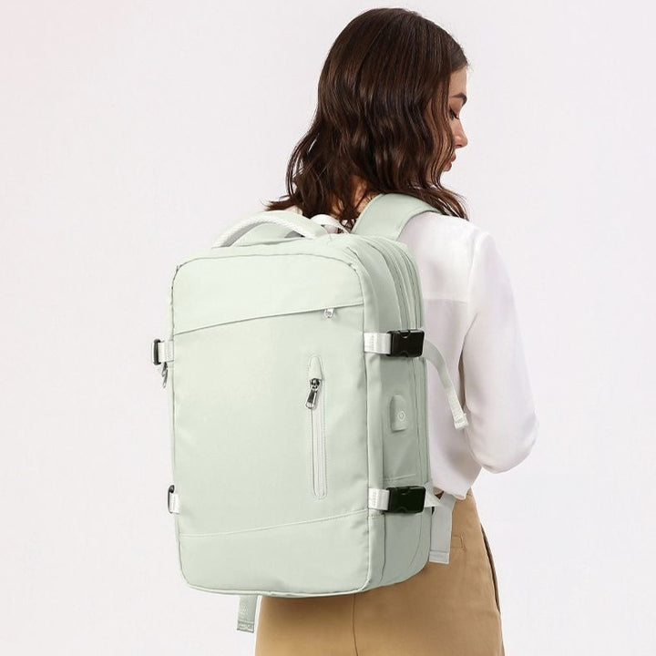 Multifunctional Laptop Backpack with USB Charging Port and Water-Repellent Material Stornfield