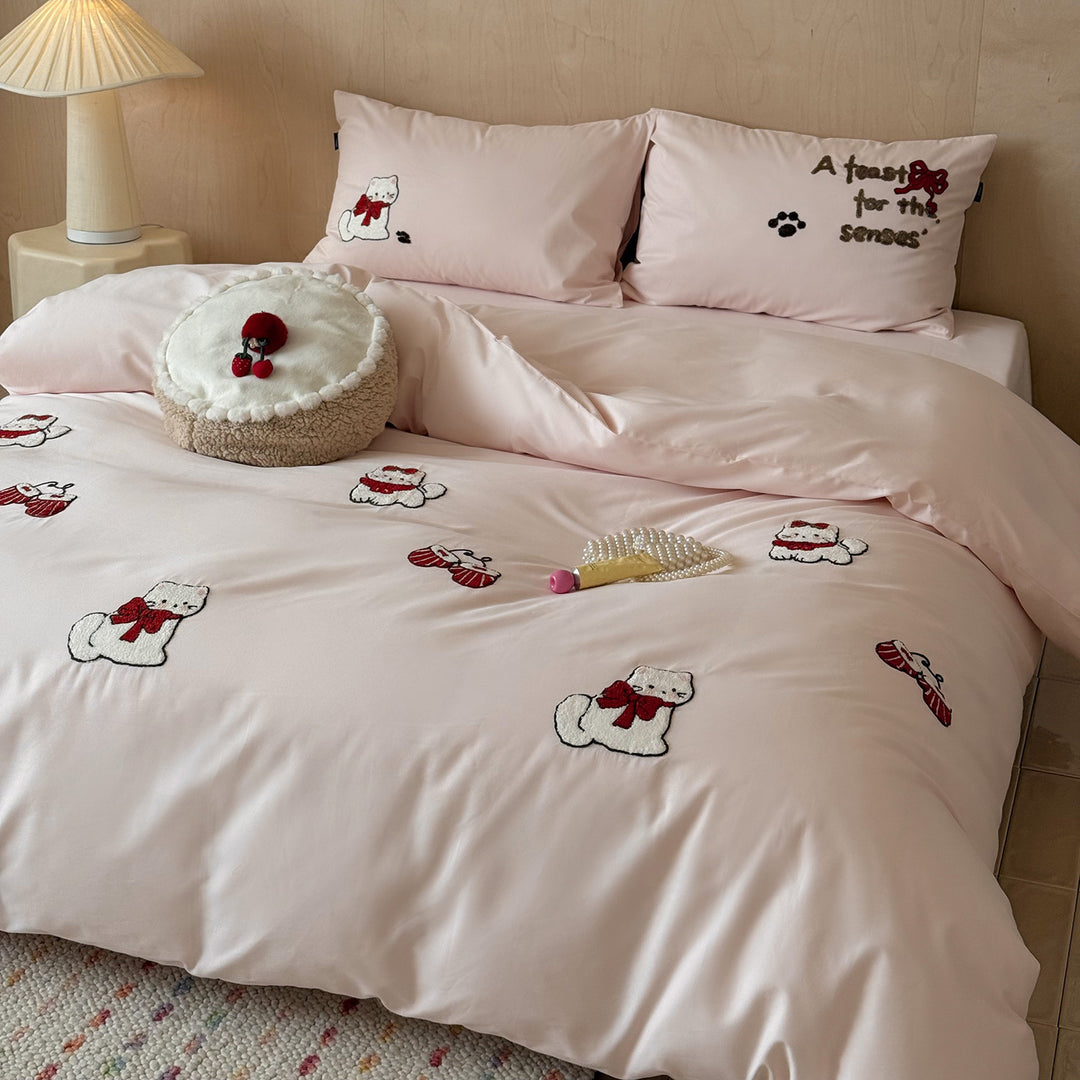 Embroidered Cotton Duvet Cover Set with Cute Cat Motif