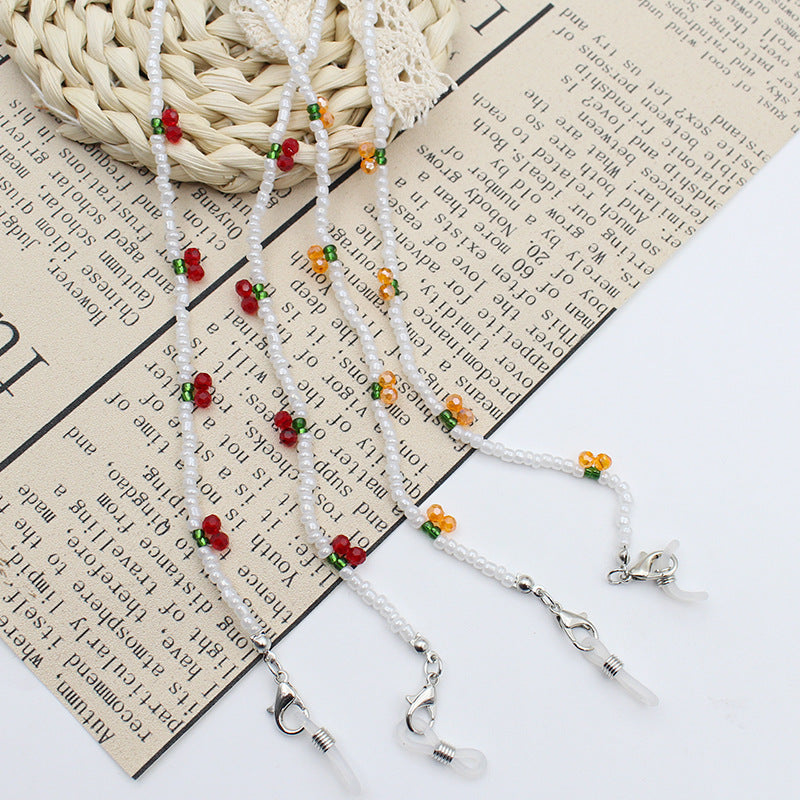 Eye-Catching Beaded Eyewear Chain Stornfield