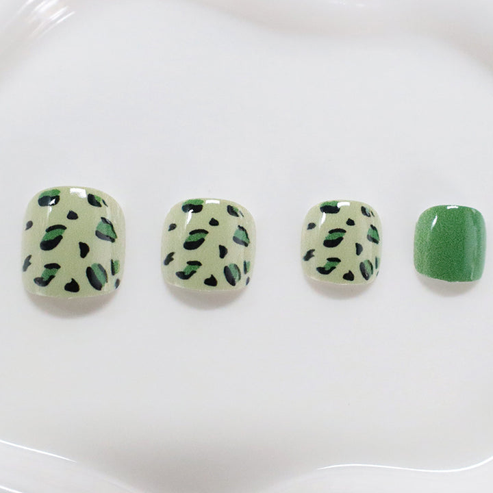 Artistic Animal Print Nail Art Stornfield