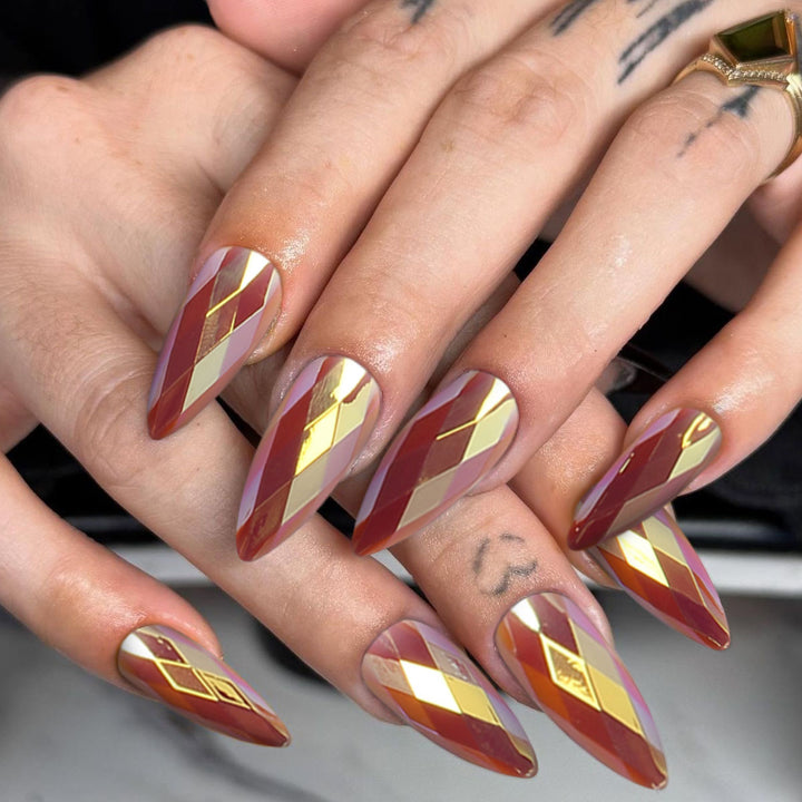 Diamond-Shaped Press-On Nail Set Stornfield