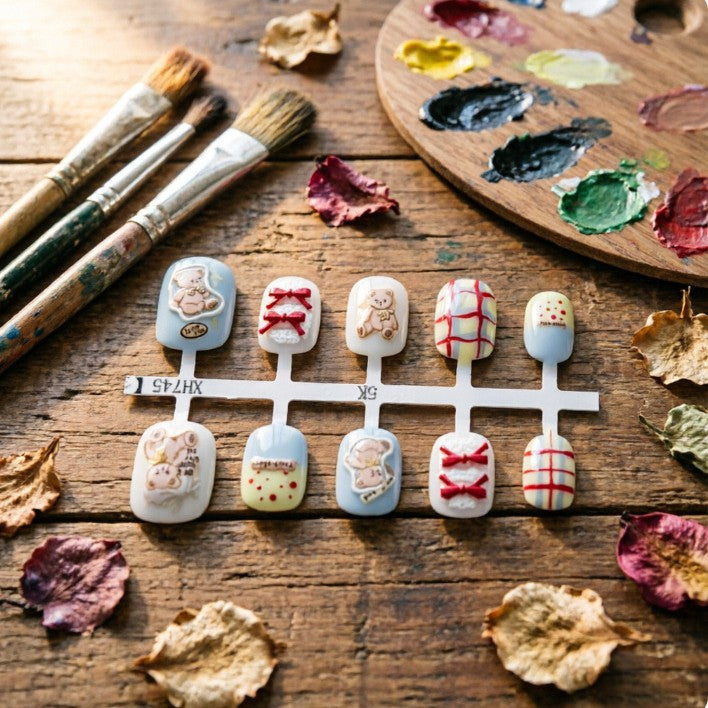 Cute artificial nails with bear motif Stornfield