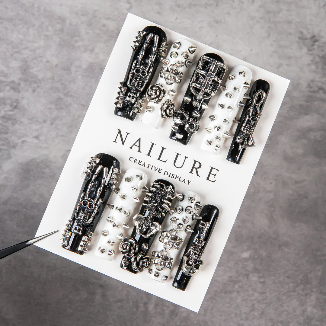 Decorative Gothic Press-On Nail Set
