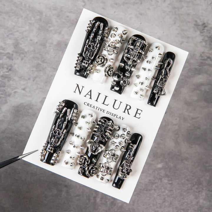 Decorative Gothic Press-On Nail Set