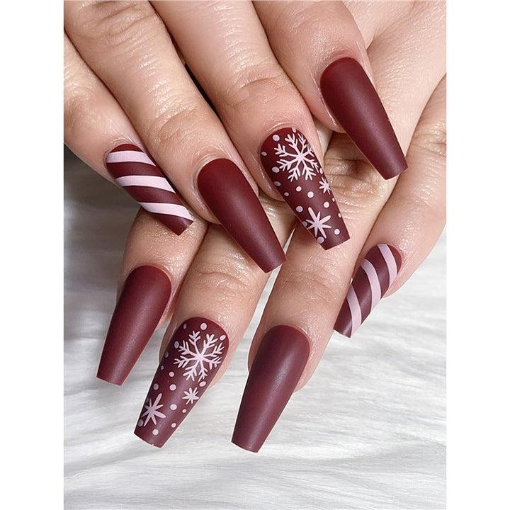 Festive Holiday Nail Art Stornfield