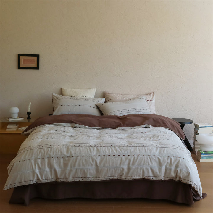 Reversible Cotton-Linen Duvet Cover Set with Eyelet Stripe Embroidery and Envelope Closure