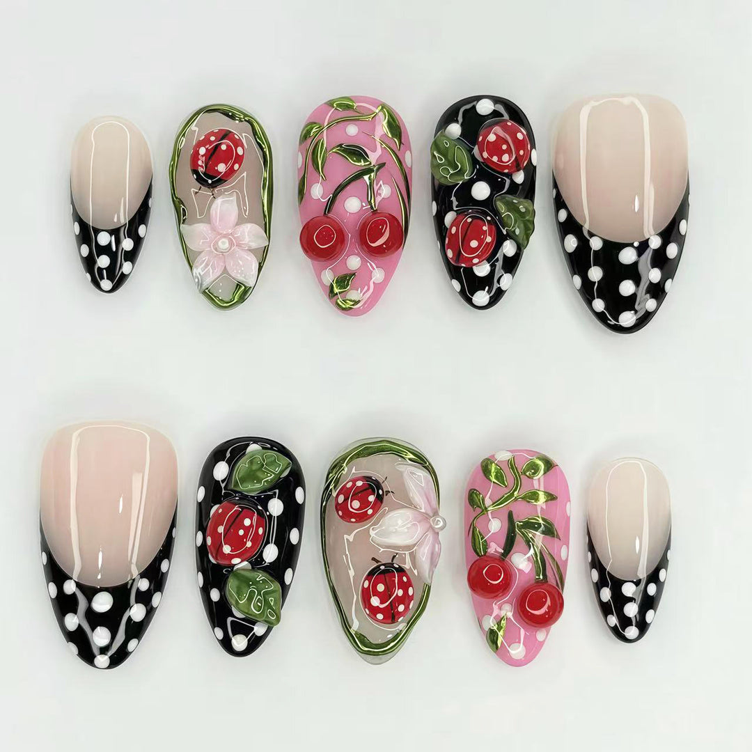 Artistic Press-On Nail Art Set with Floral Design