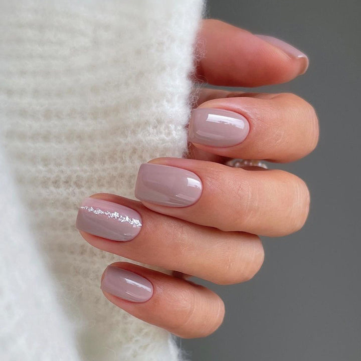 Nail art with elegant glitter accent Stornfield