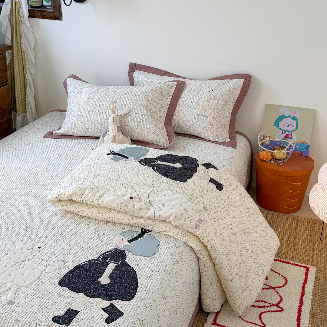 Quilted Bunny Applique Comforter and Pillowcase Set