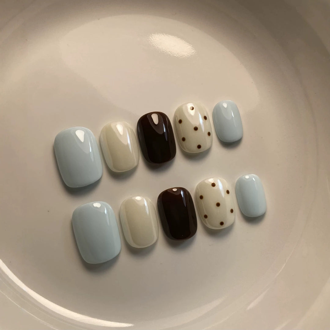 Decorative Press-On Nail Art Set with Unique Dot and Glossy Finish