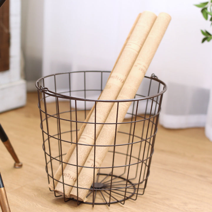 Unisex wire basket with ergonomic carrying lid Stornfield