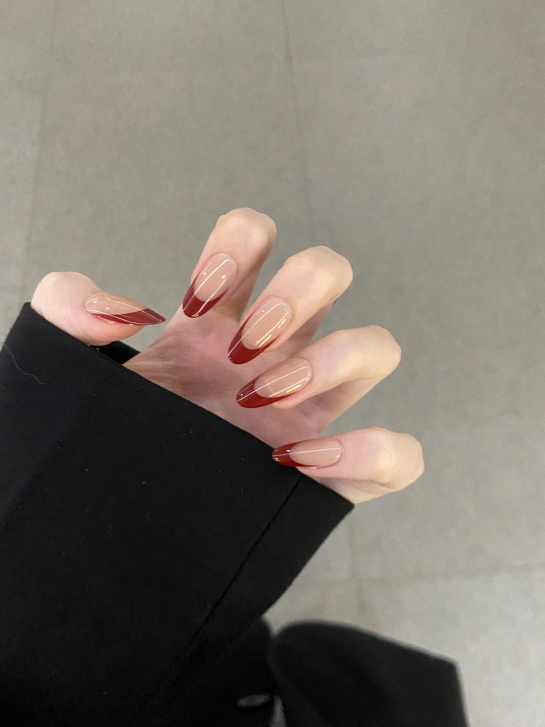 Elegant artificial nails with modern gradient effects Stornfield